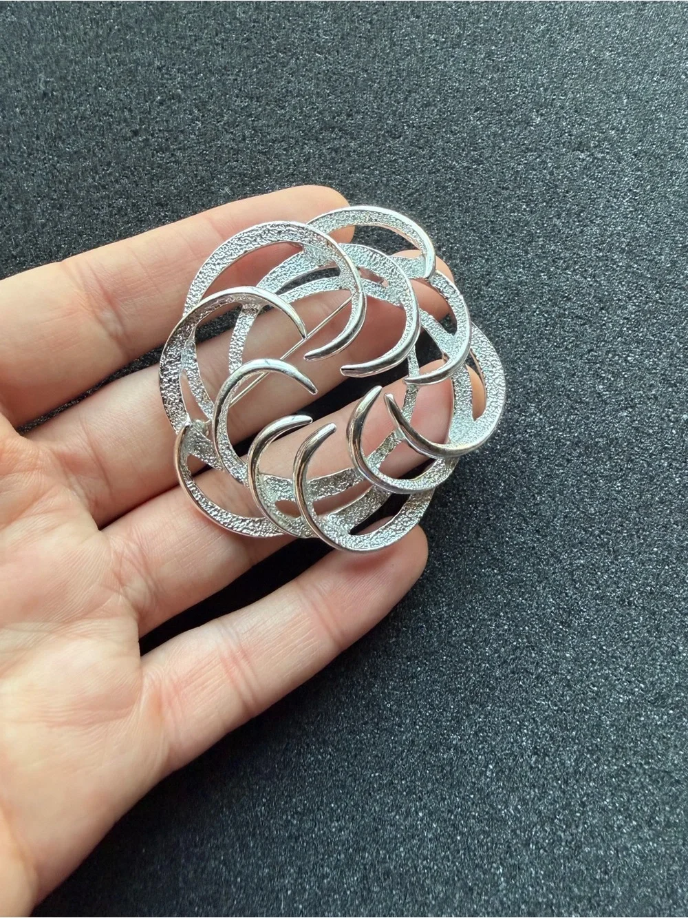 Vintage Sarah Coventry Tailored Swirl Silver Tone Brooch